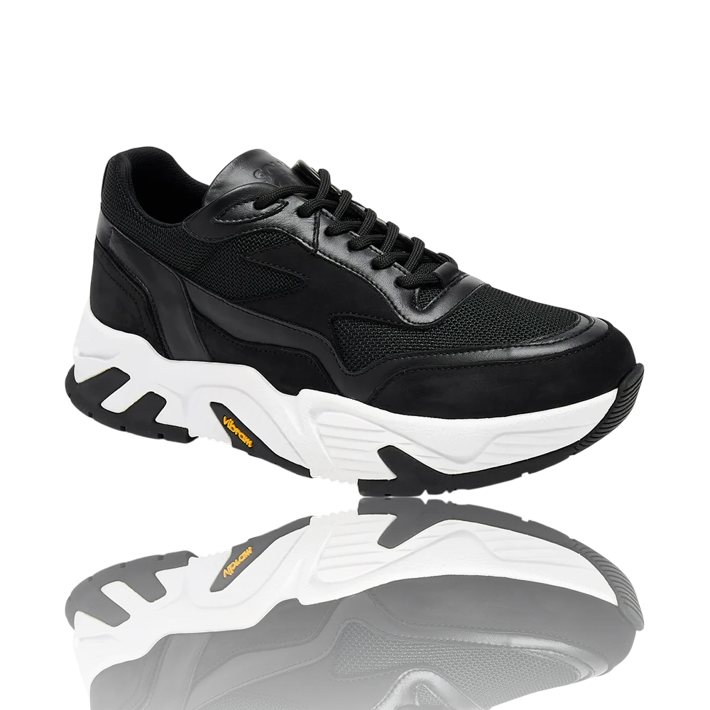 Stealth Runner 'Black White'